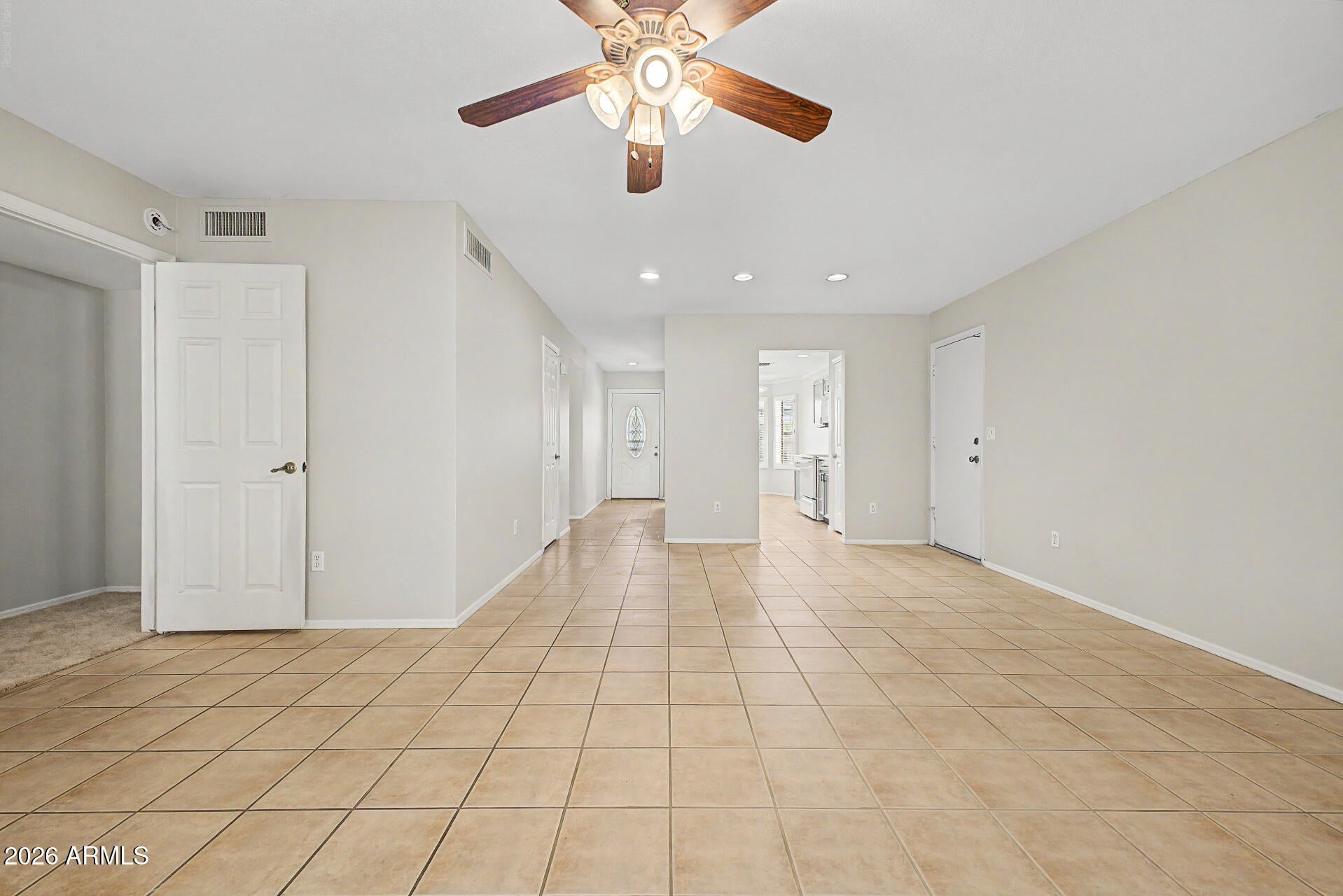 130 E CAMPO BELLO Drive
