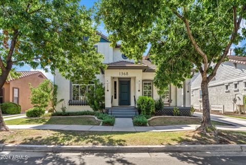 1368 S MULBERRY Street Gilbert AZ 85296