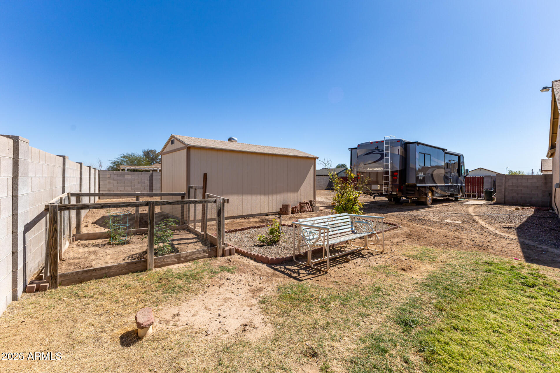 ARIZONA CITY - Residential
