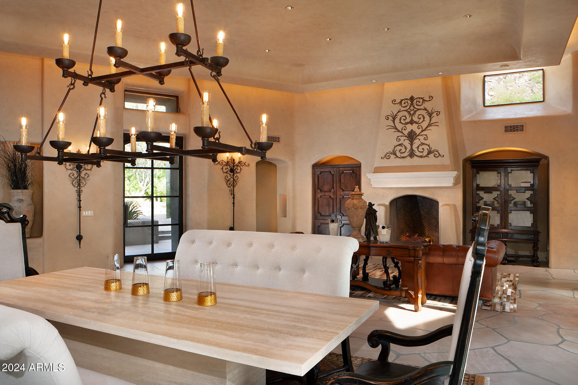 10040 E HAPPY VALLEY Road 504