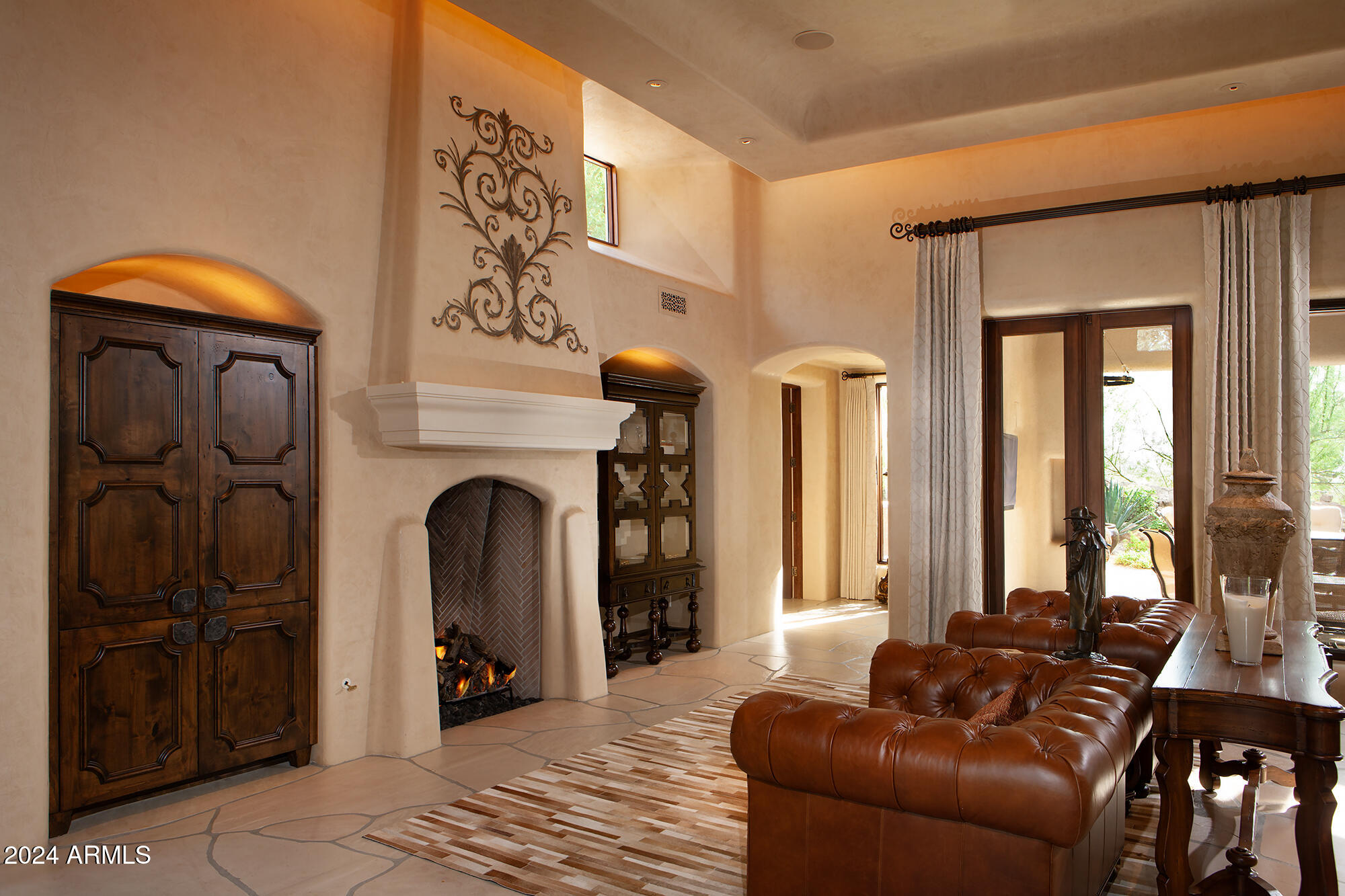 10040 E HAPPY VALLEY Road 504