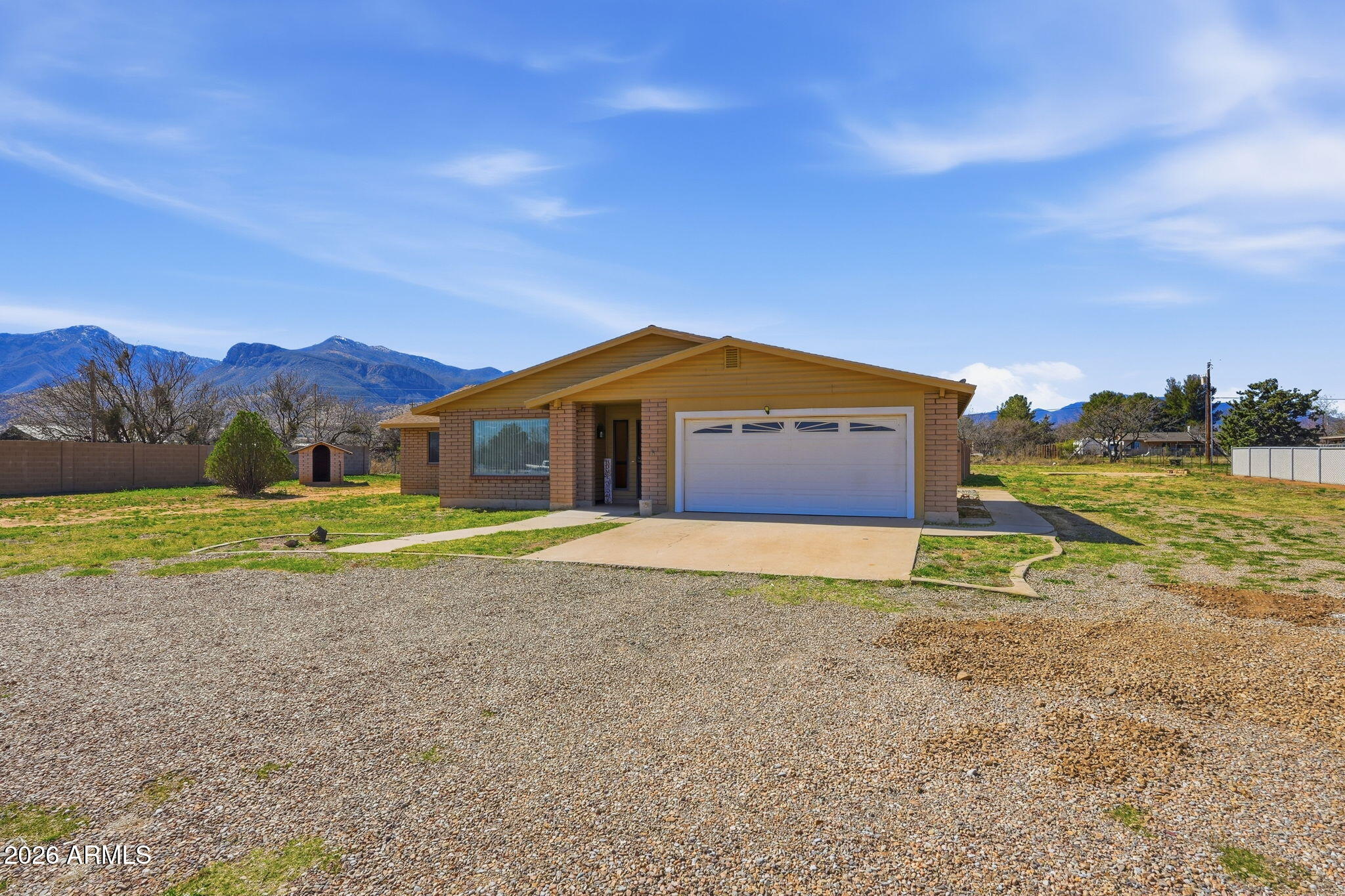 5520 S SANTA AURELIA Avenue