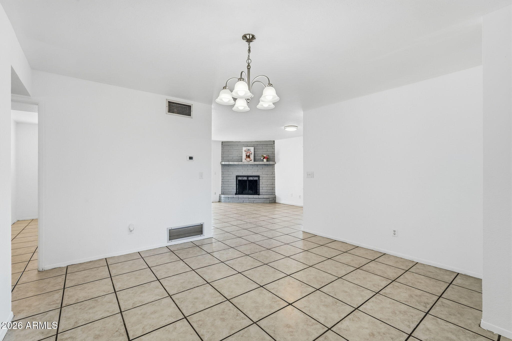 5520 S SANTA AURELIA Avenue