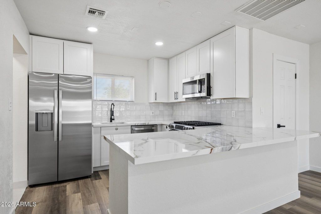 Photo of 1214 E Henry Street, Tempe, AZ 85288 (MLS # 7021528)