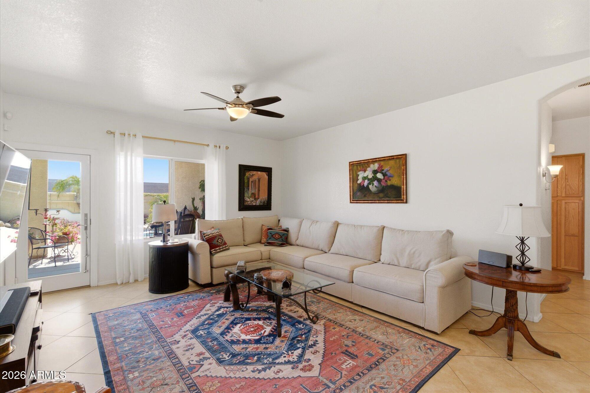 5411 W PONTIAC Drive