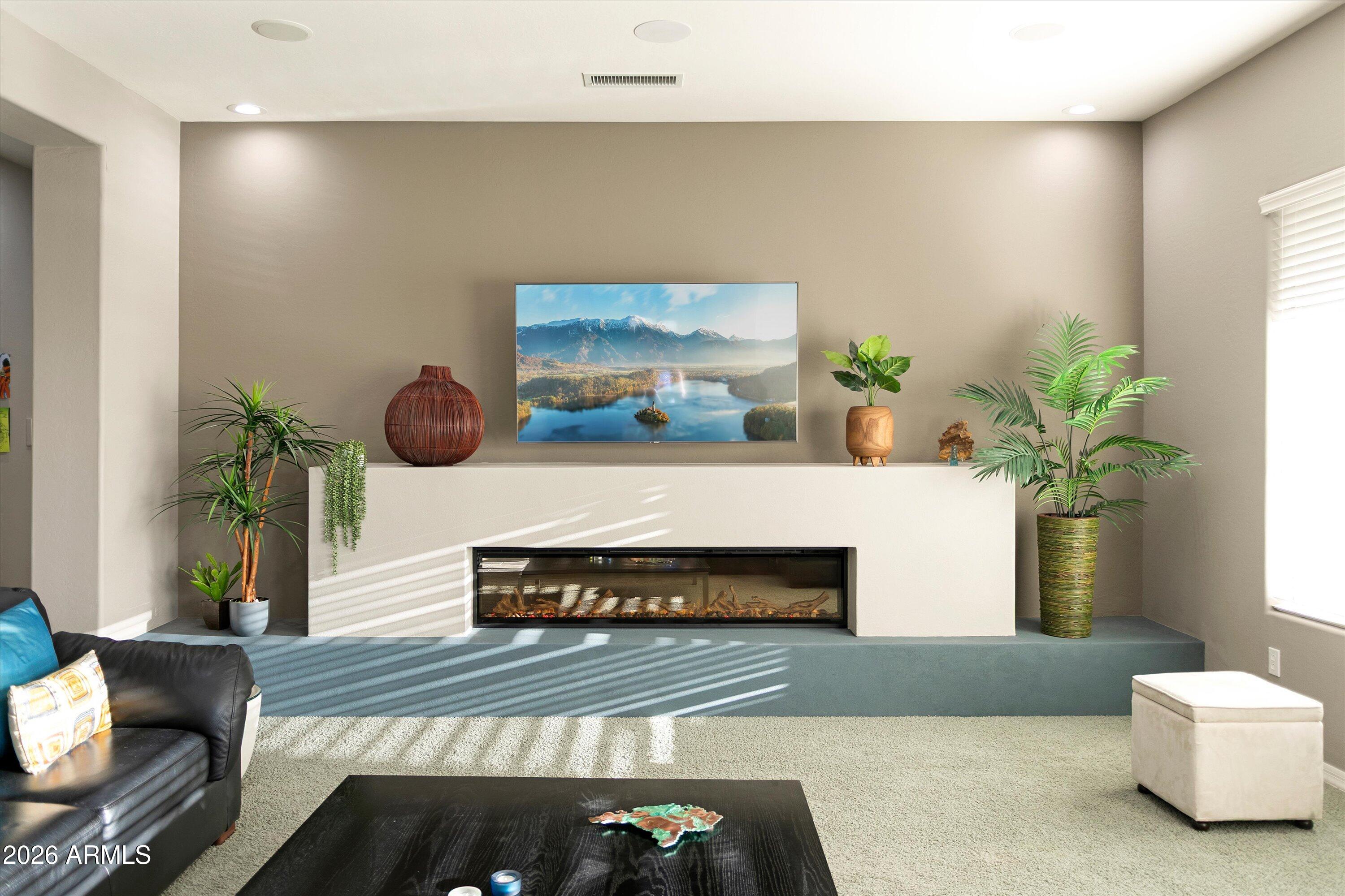 16385 W GLACIER Court