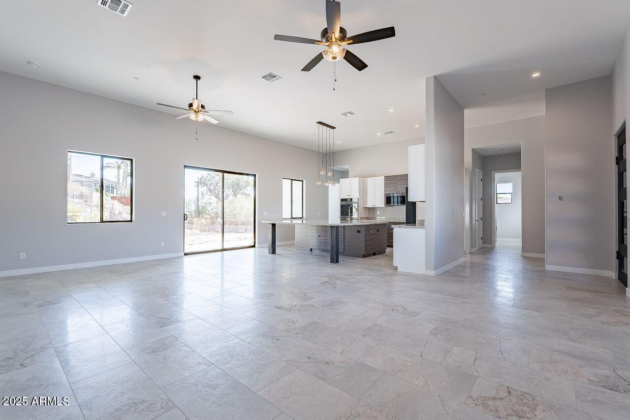 16405 N COBBLESTONE Lane