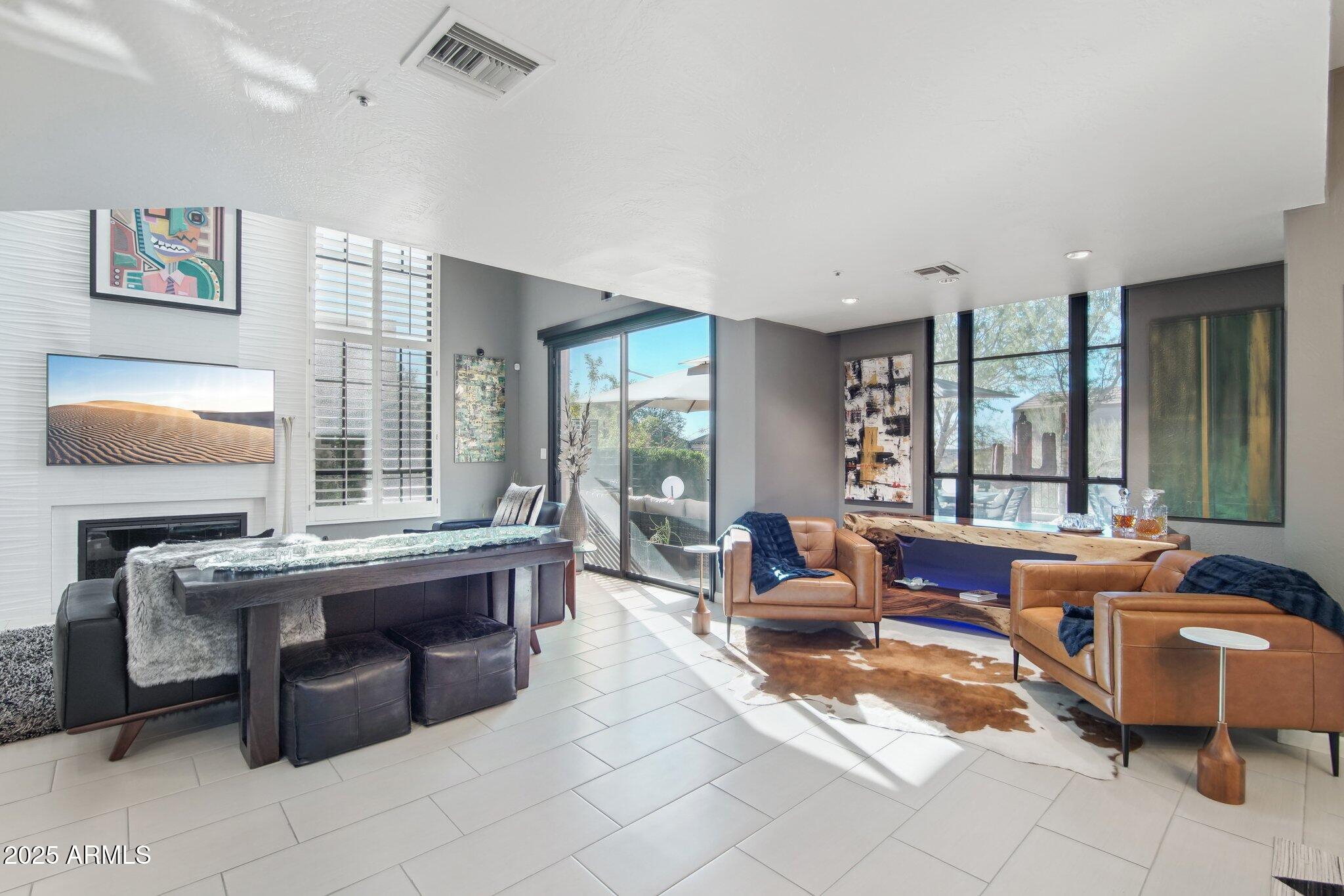 25150 N WINDY WALK Drive 11