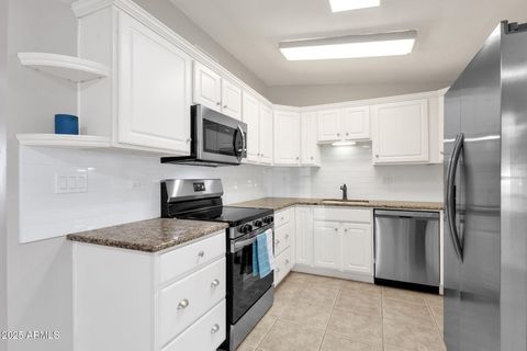 Photo of 343 W Montecito Avenue, Phoenix, AZ 85013 (MLS # 6935748)