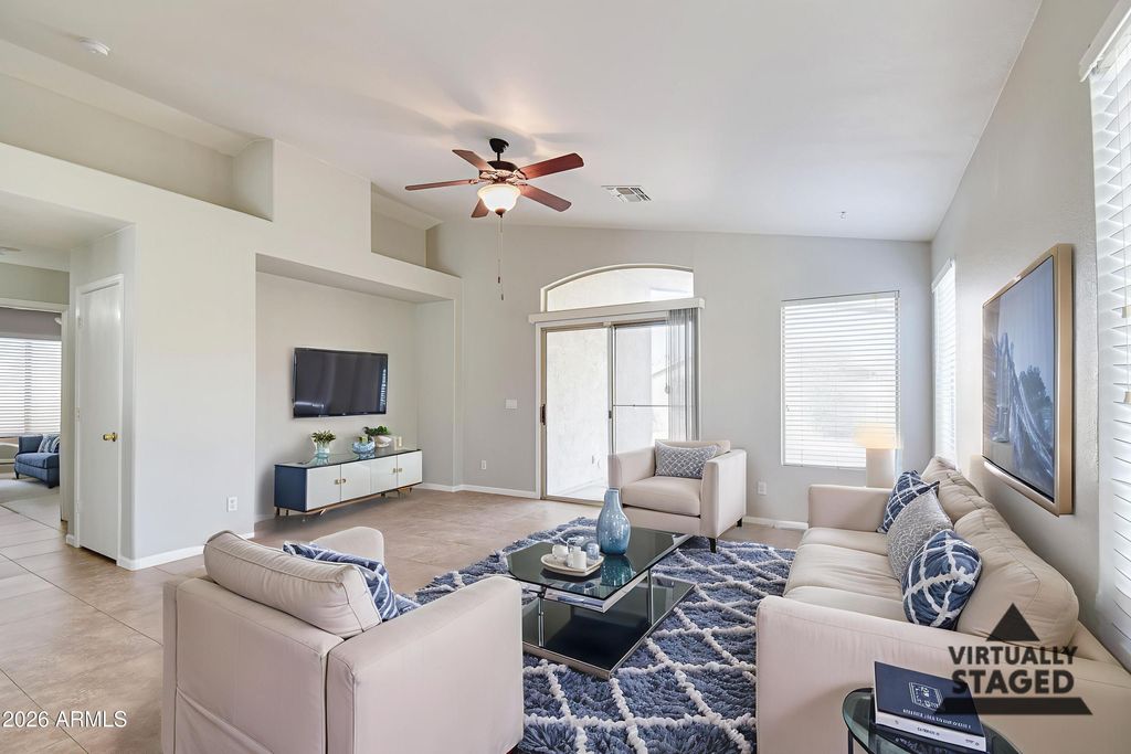 Photo of 3126 E Desert Lane, Gilbert, AZ 85234 (MLS # 6989497)