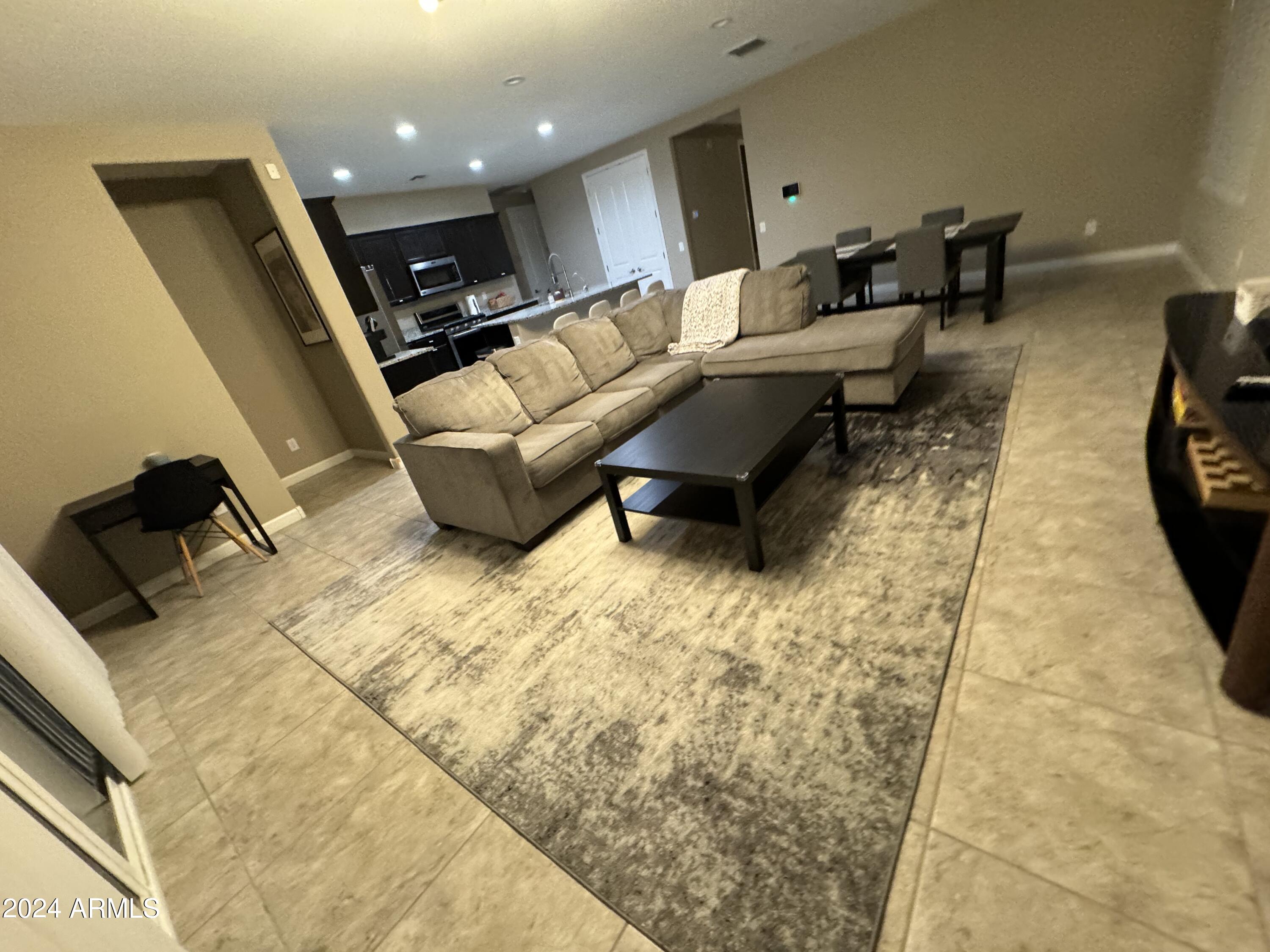 18735 N RAVELLO Road