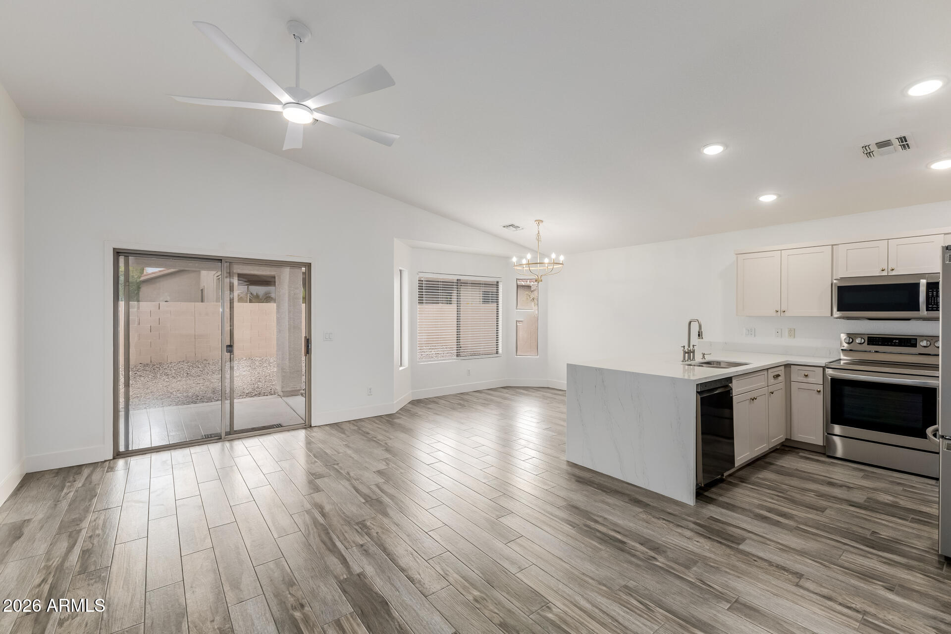 4624 E ALFALFA Drive