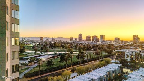 Photo of 1040 E Osborn Road #404, Phoenix, AZ 85014 (MLS # 6826840)