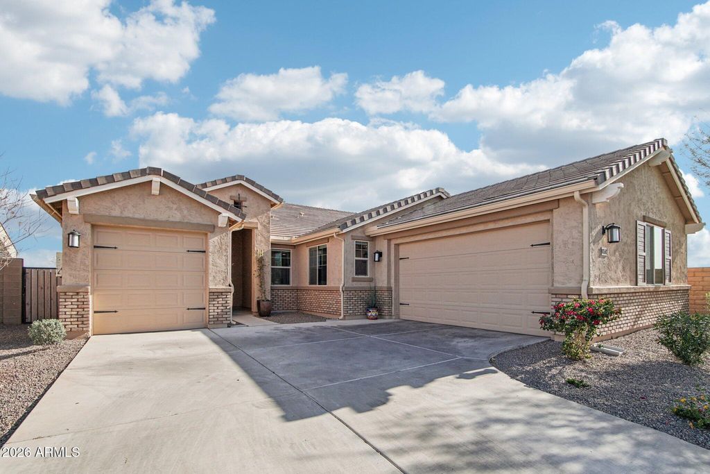 Photo of 18559 W Hiddenview Drive, Goodyear, AZ 85338 (MLS # 6992851)