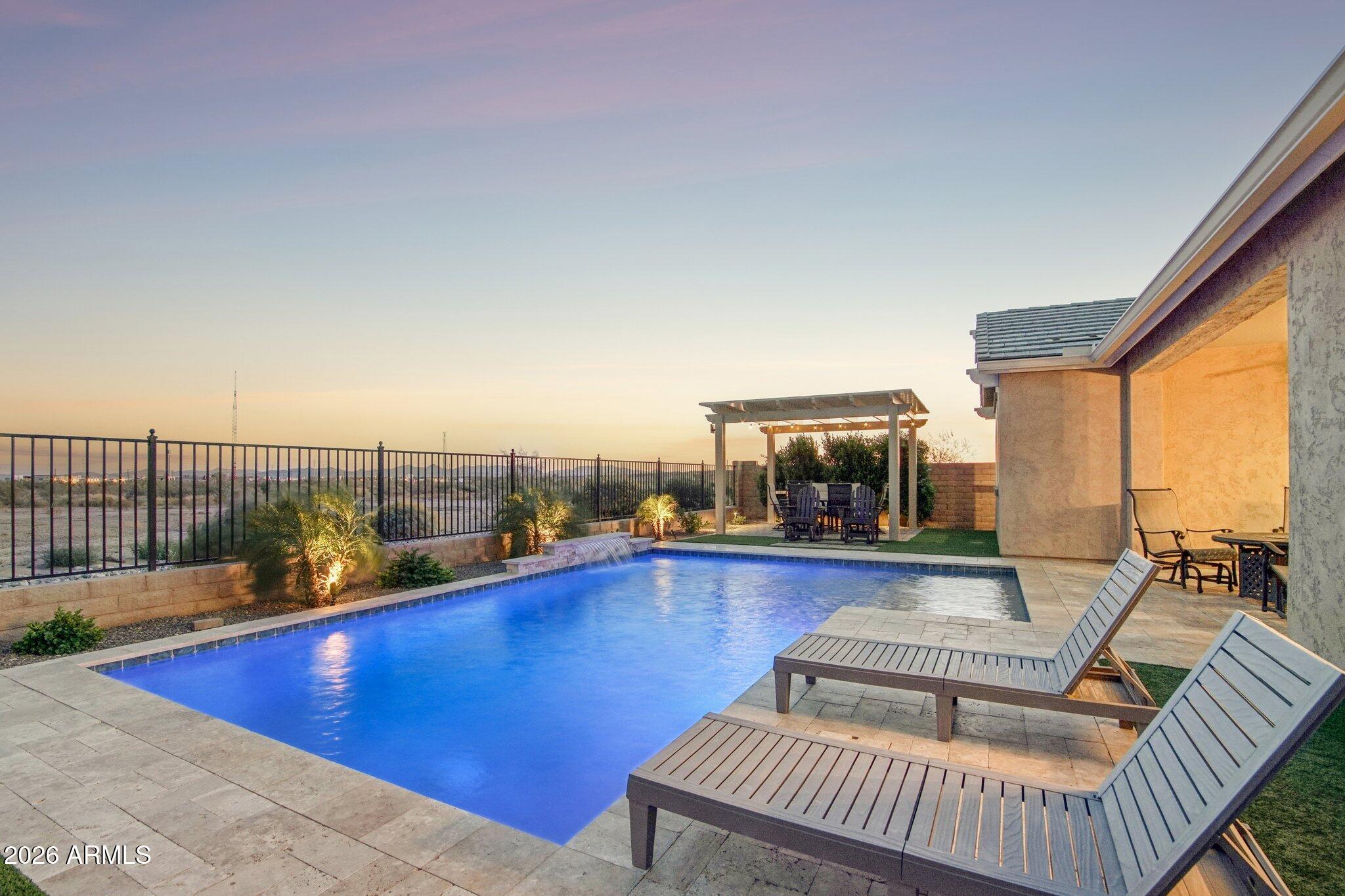 18559 W HIDDENVIEW Drive