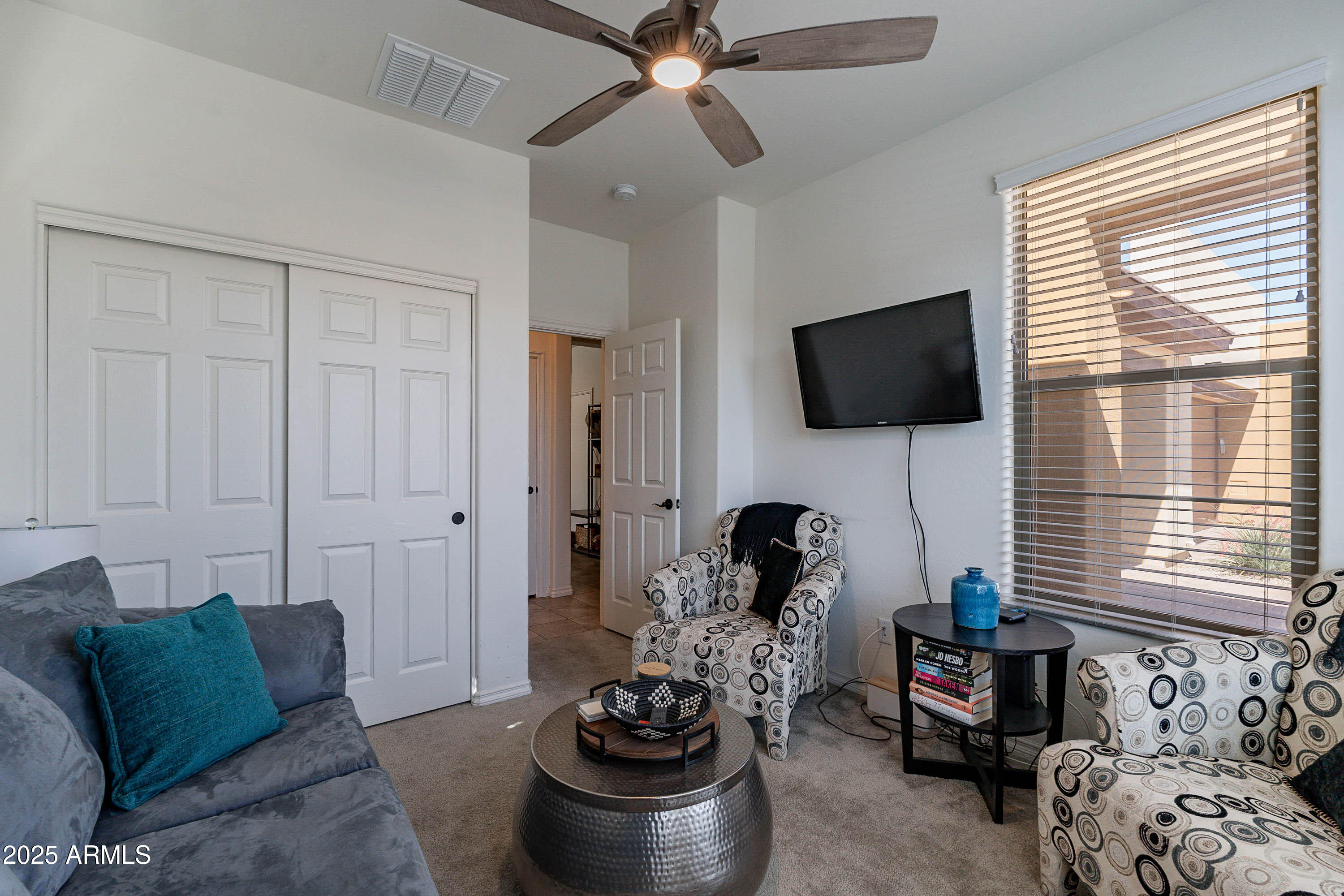 720 E COBBLE STONE Drive