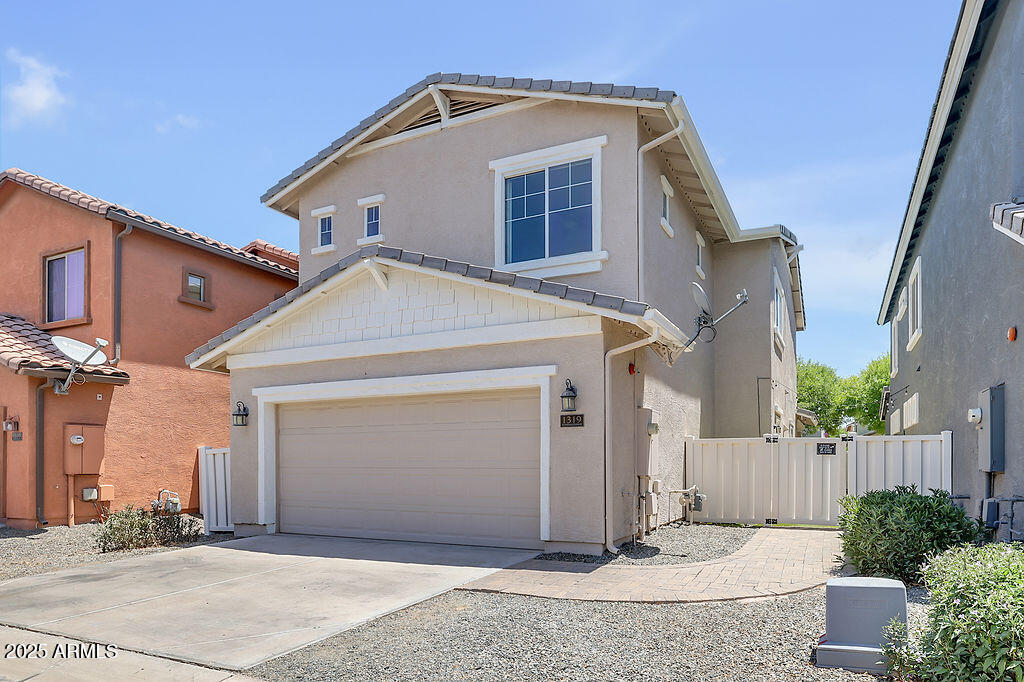 1319 S MINNEOLA Lane