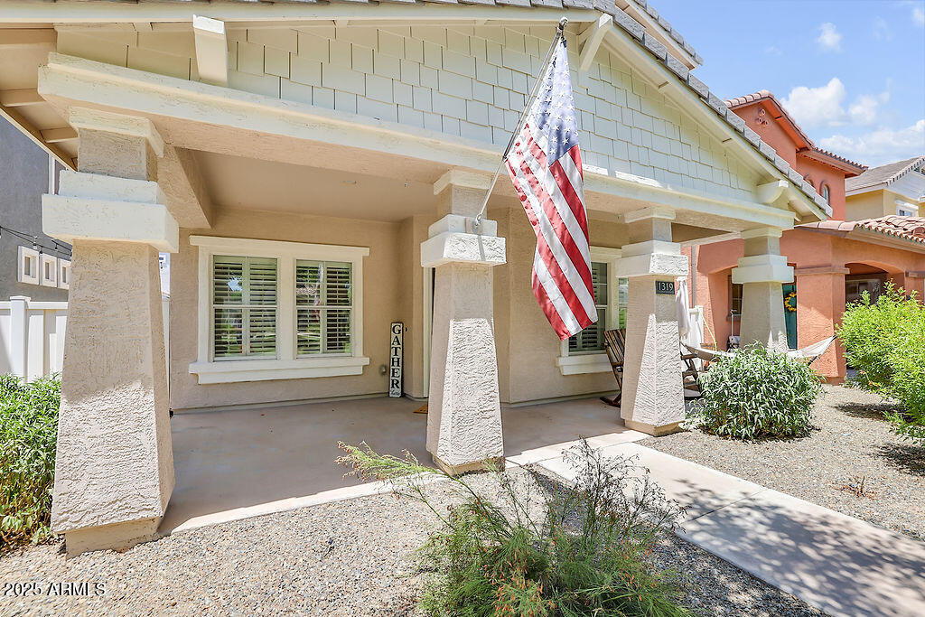 1319 S MINNEOLA Lane