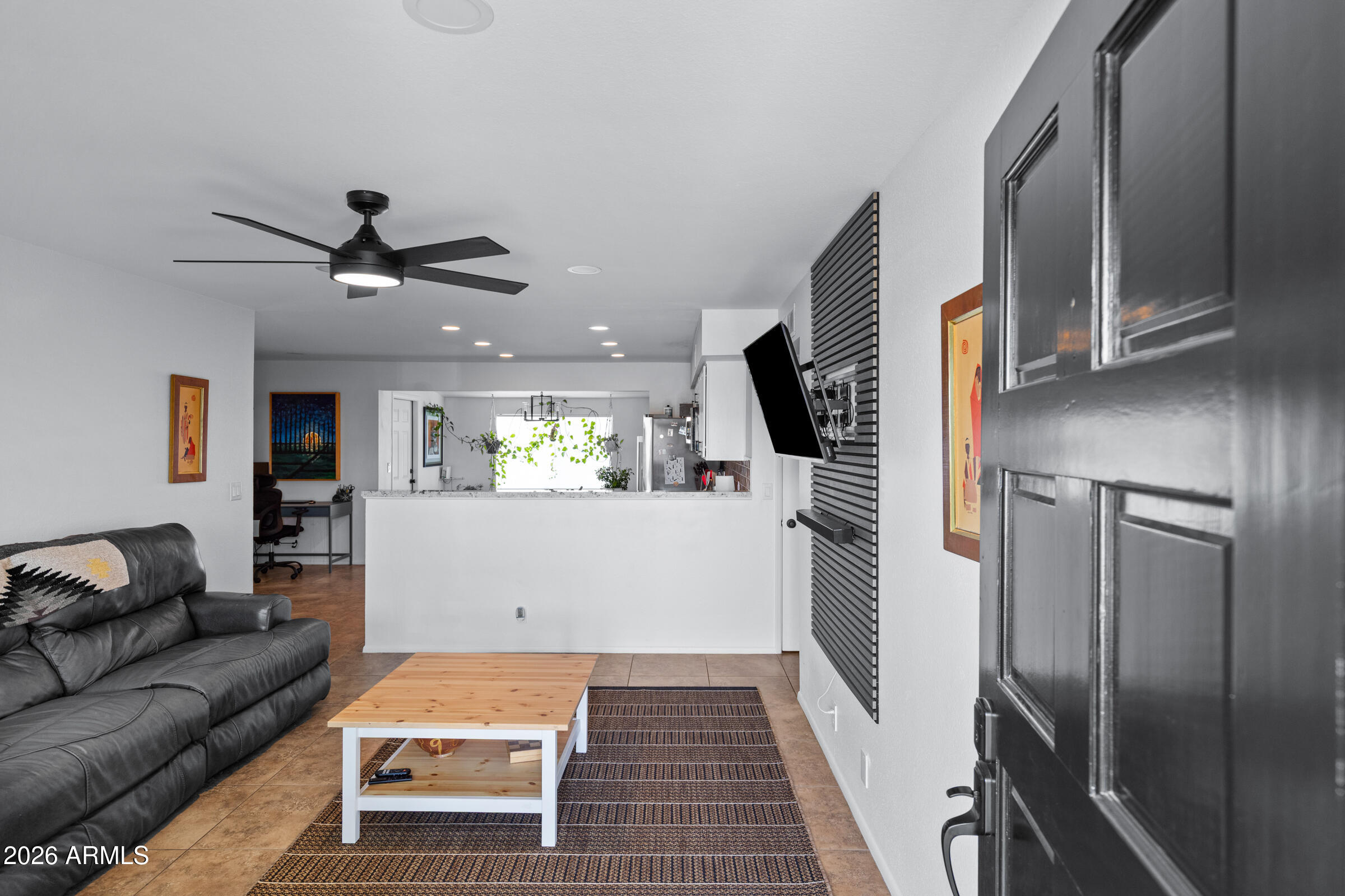 2958 E CONTESSA Street