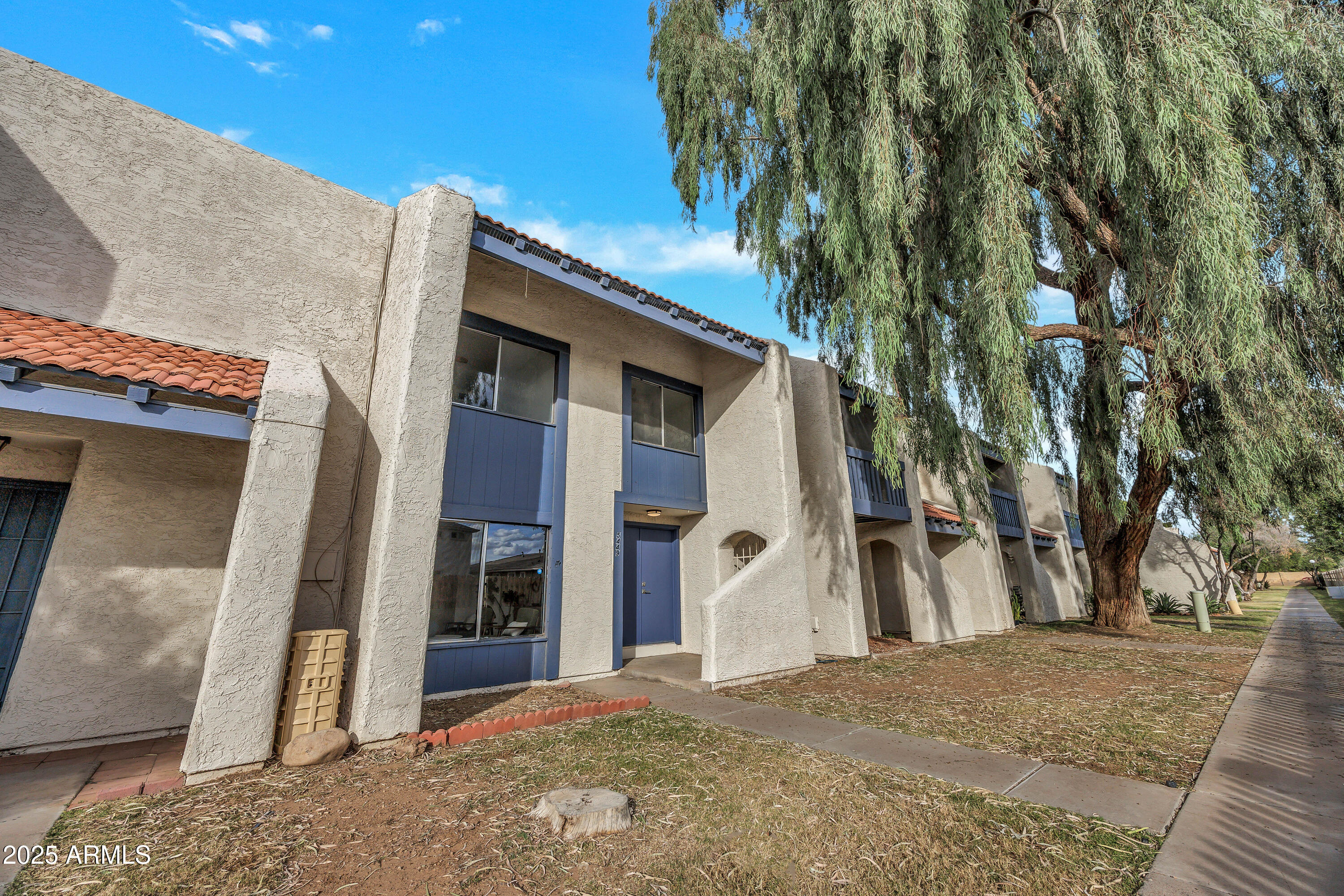 5449 W EL CAMINITO Drive