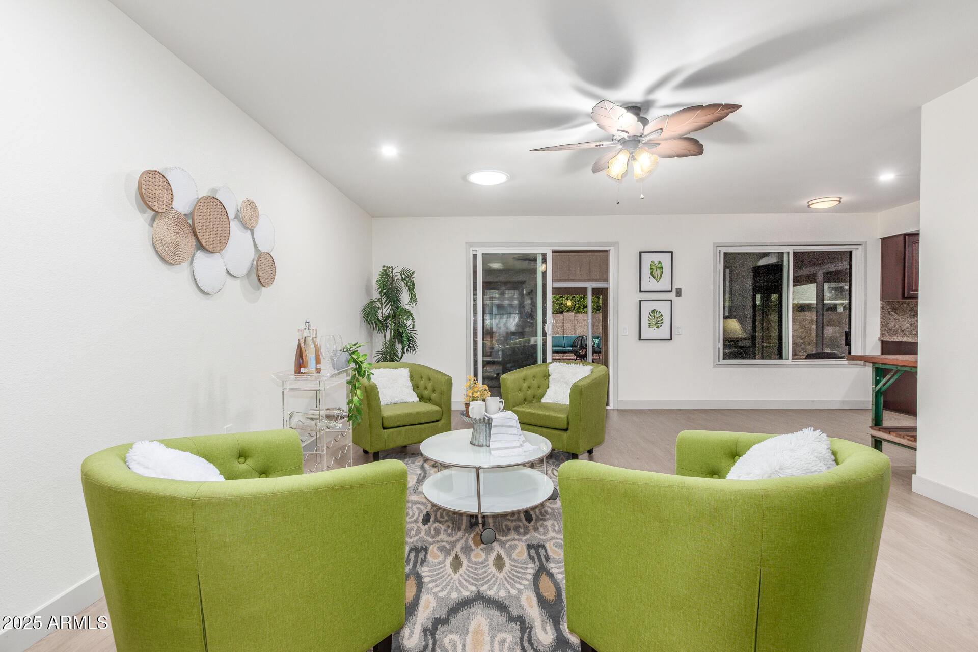 9556 W WILLOWBROOK Drive