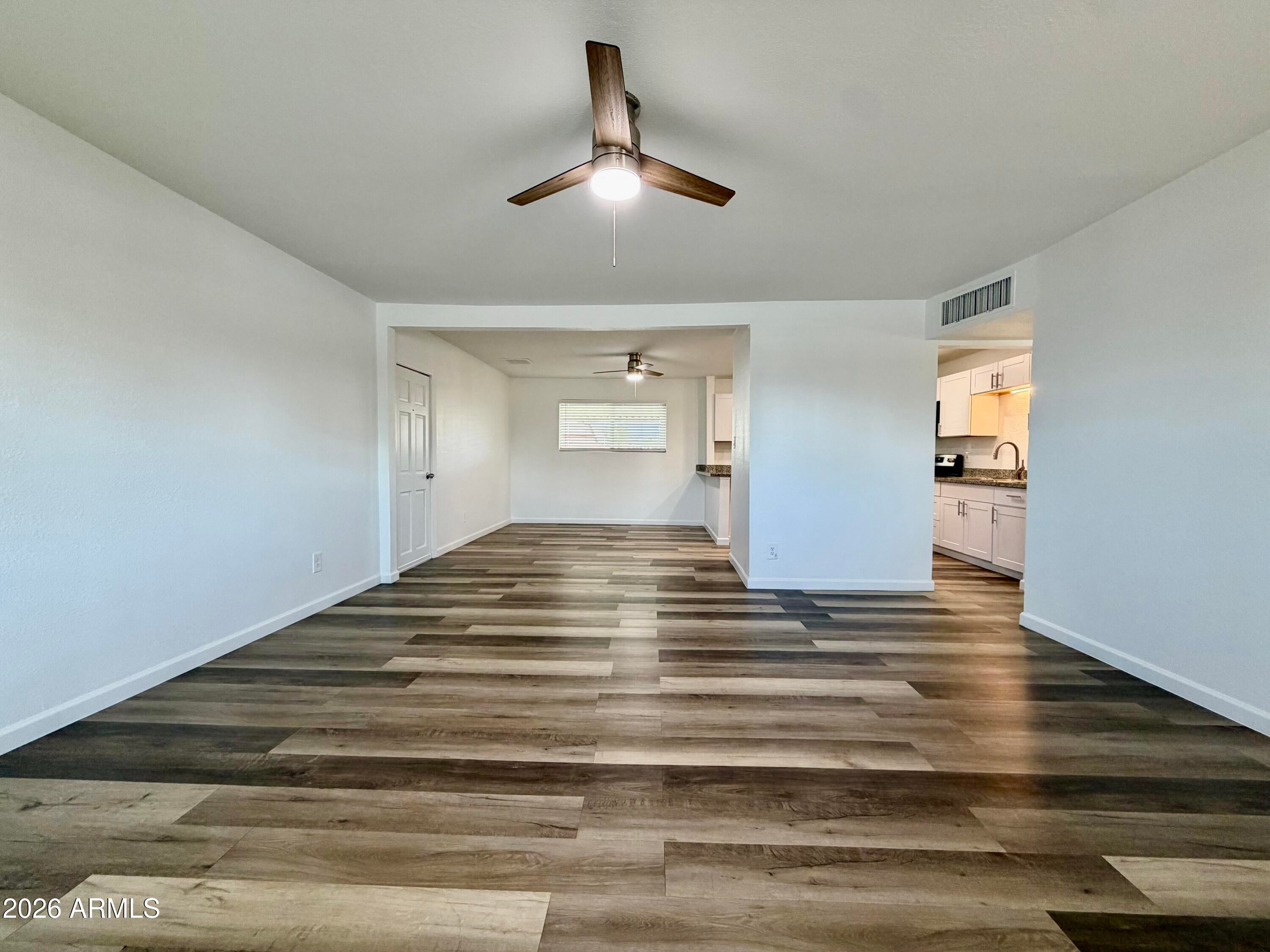 3108 W ROSE Lane