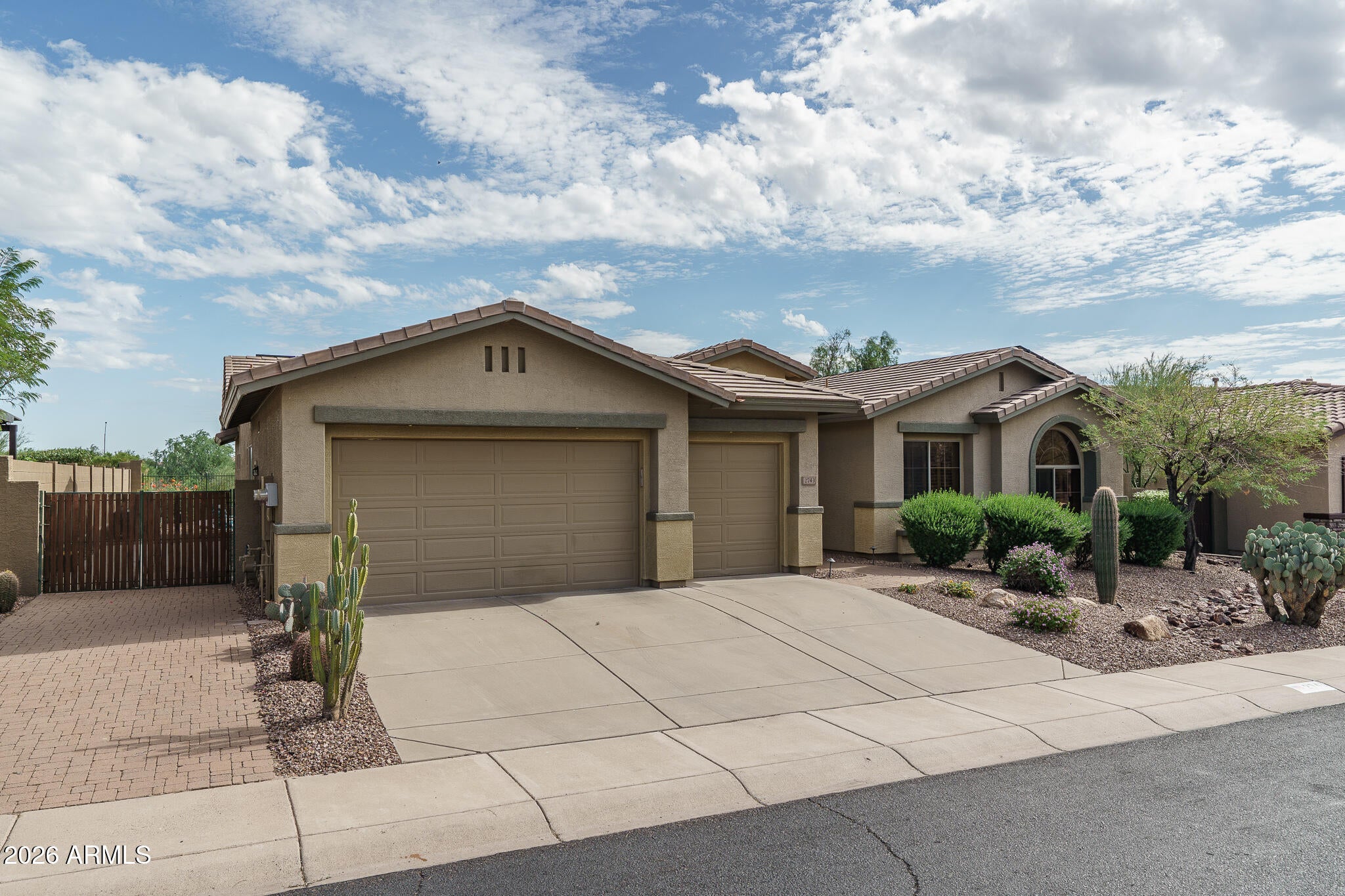2743 W ADVENTURE Drive