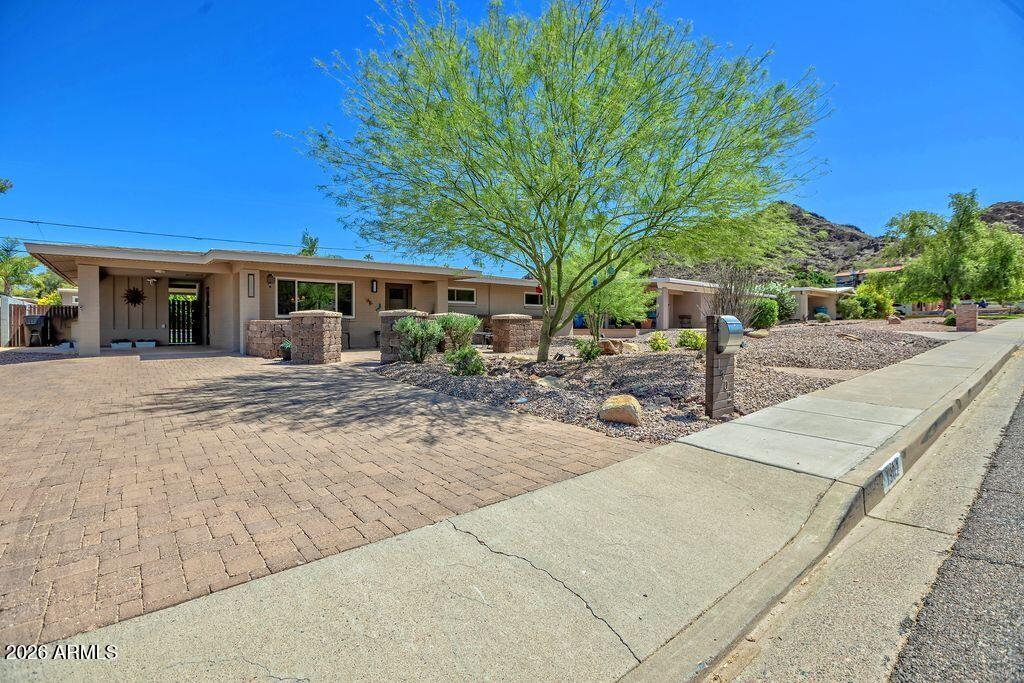 1302 E Butler Drive