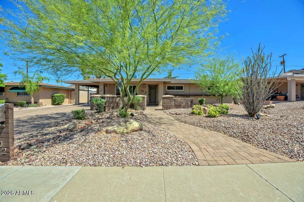 Photo of 1302 E Butler Drive, Phoenix, AZ 85020 (MLS # 7031885)
