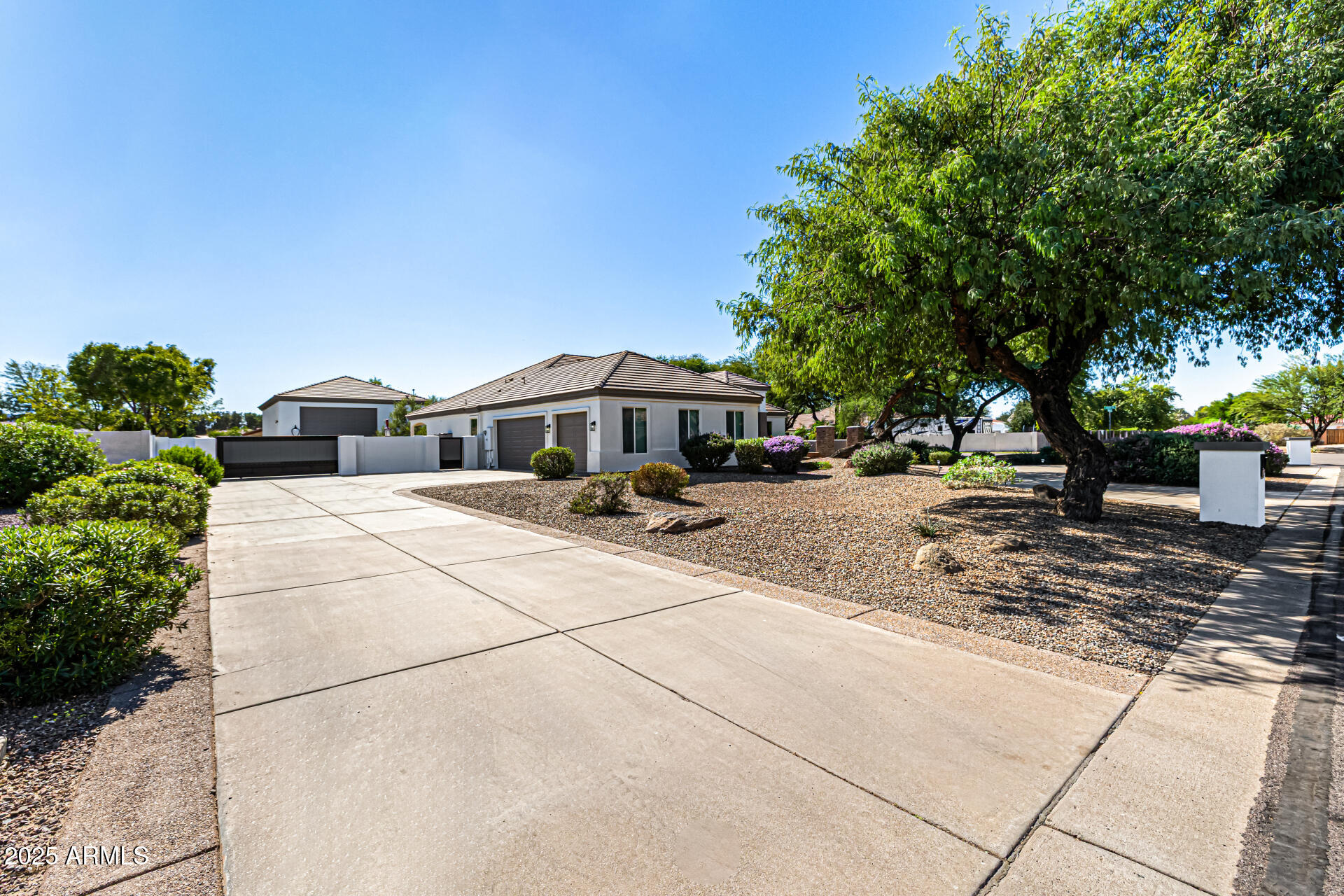 Homes for Sale in Queen Creek Arizona 3 19717 E VIA DEL PALO --