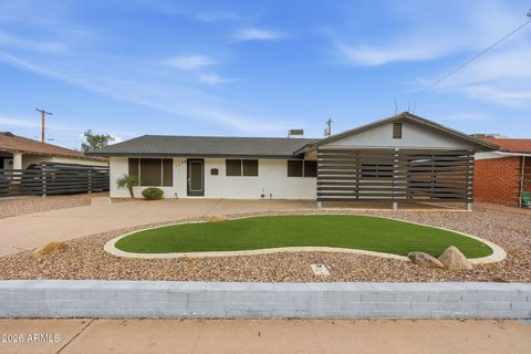 Photo of 3625 N Hayden Road, Scottsdale, AZ 85251 (MLS # 6982294)