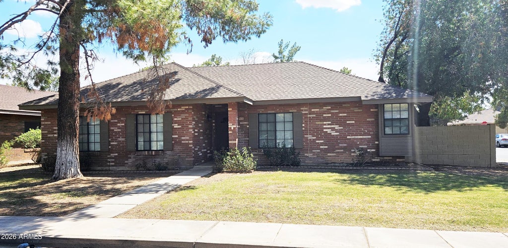 Photo of 815 E Lexington Avenue, Gilbert, AZ 85234 (MLS # 7079768)