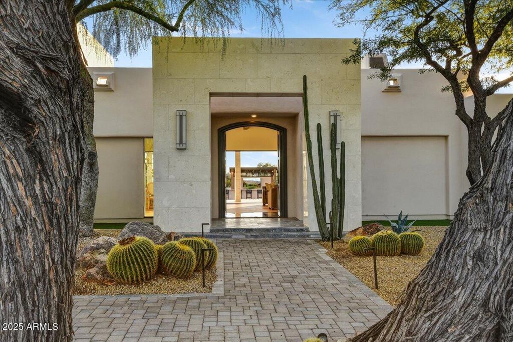 Photo of 25255 N 90th Way, Scottsdale, AZ 85255 (MLS # 6953398)