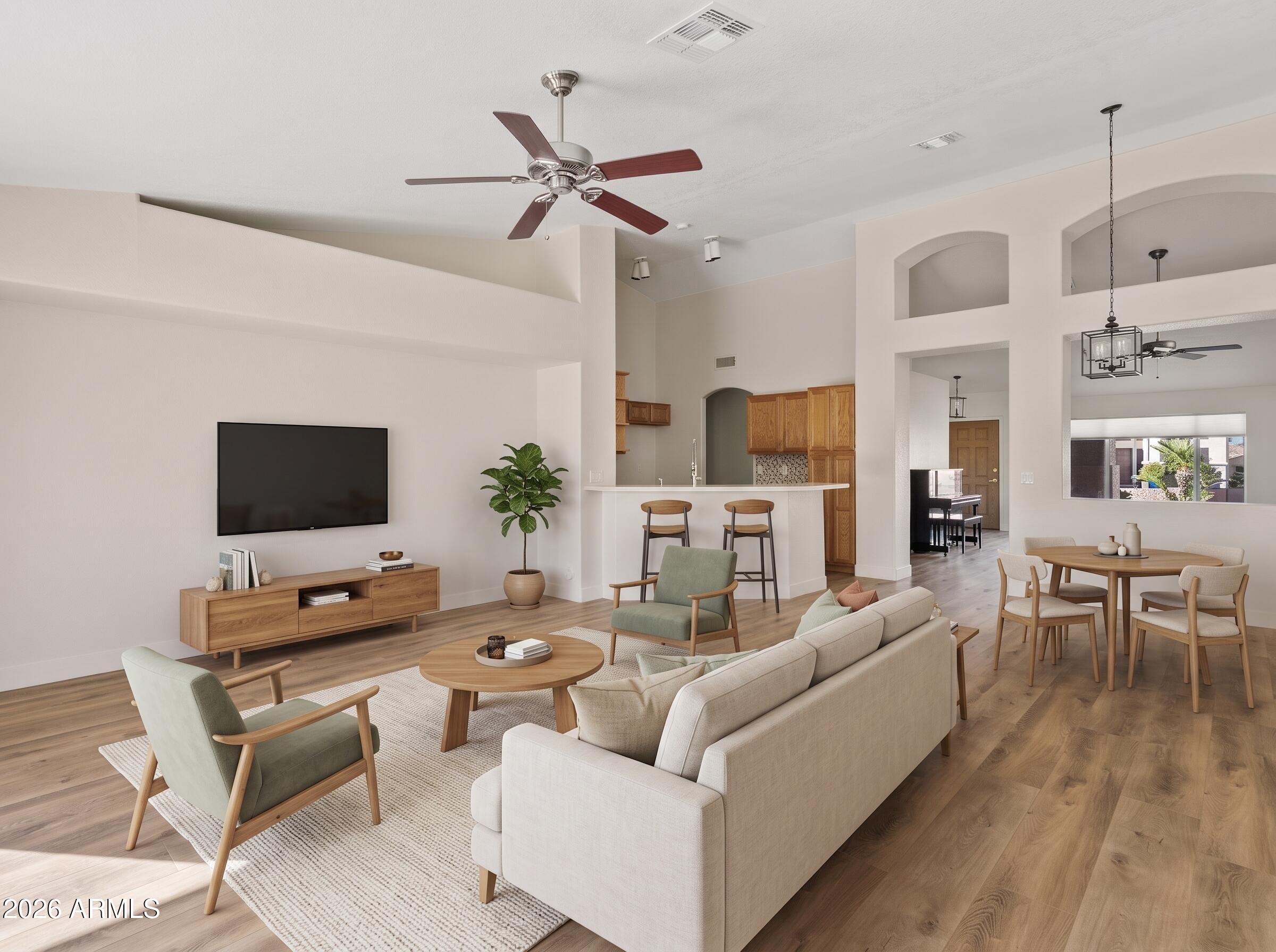 1021 E LINDA Lane