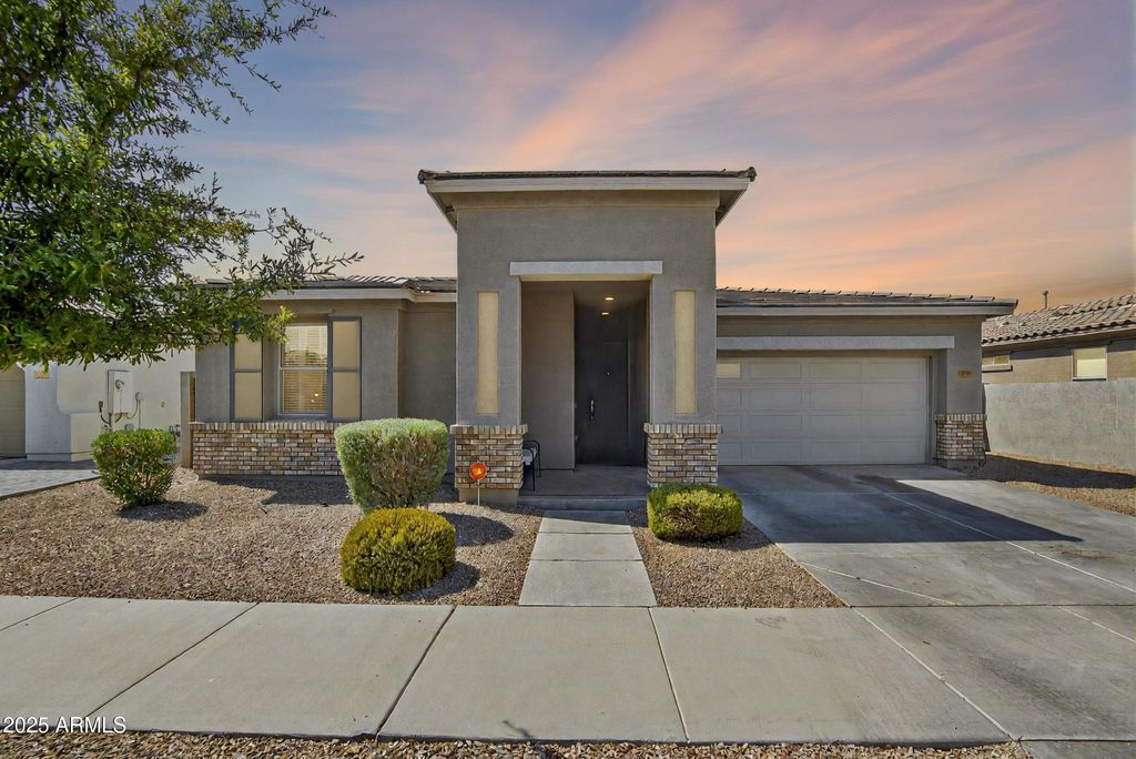 Photo of 23087 E Via Del Oro, Queen Creek, AZ 85142 (MLS # 6965216)