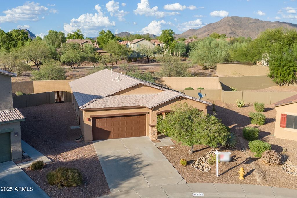Photo of 3716 W Medinah Way, Anthem, AZ 85086 (MLS # 6915563)