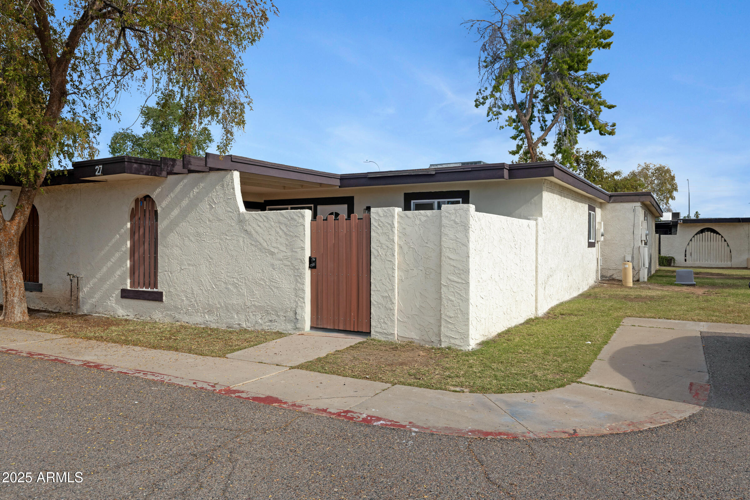 720 S DOBSON Road 27