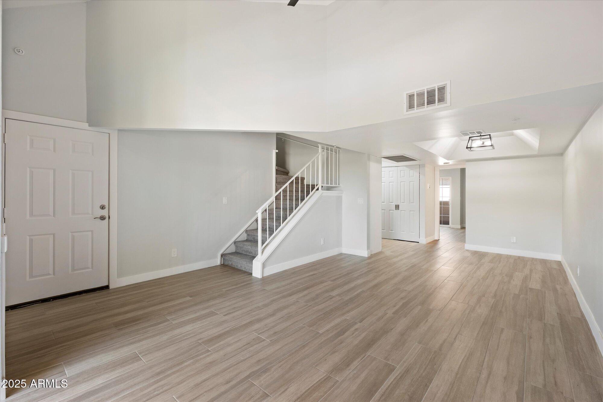 1211 N MILLER Road 224