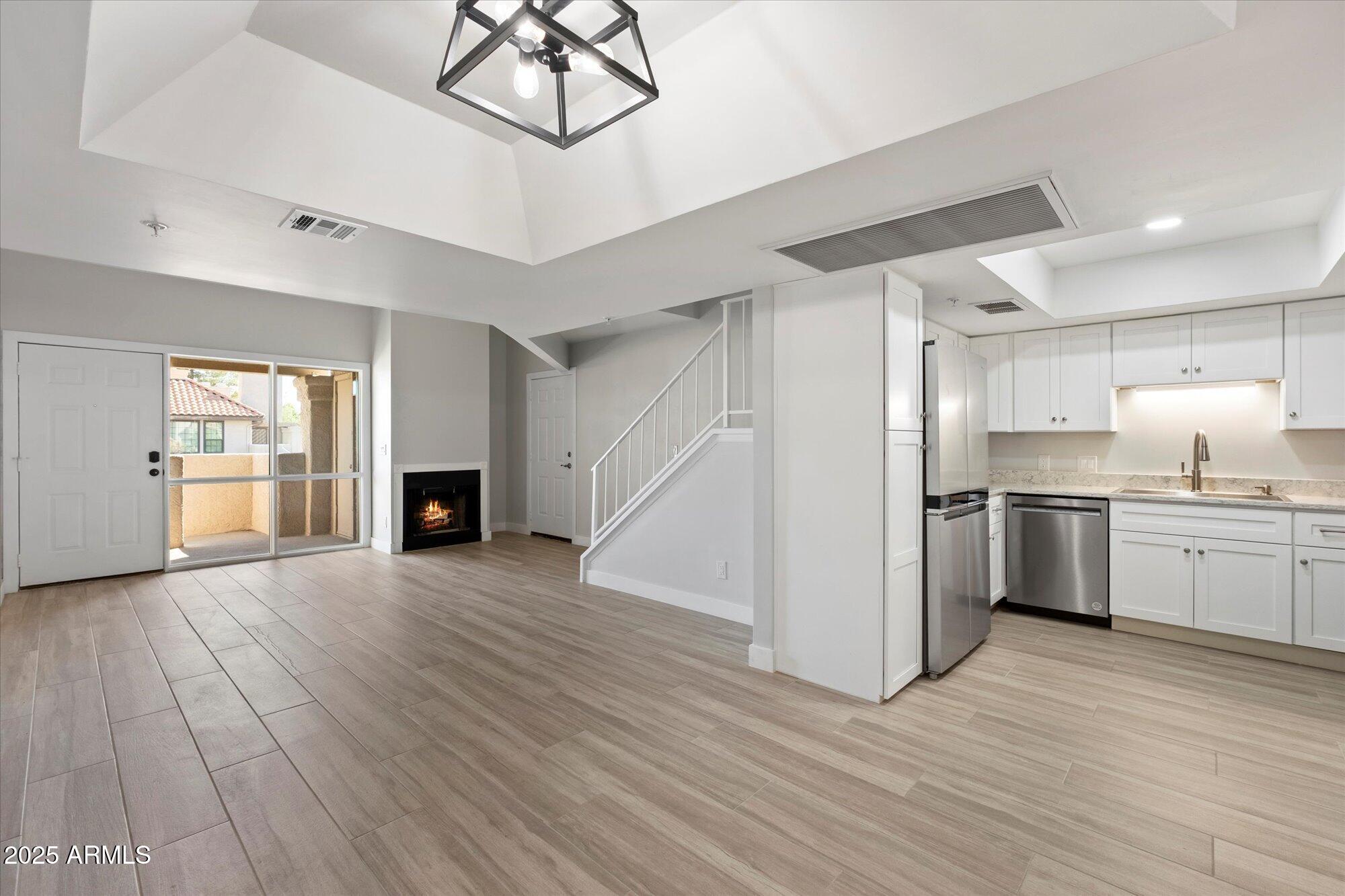 1211 N MILLER Road 224