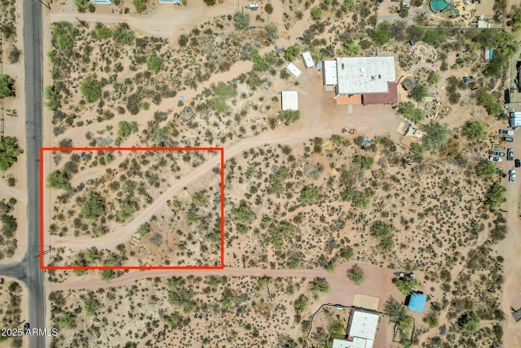 Photo of 0 N Winchester Road #-, Apache Junction, AZ 85119 (MLS # 6896953)