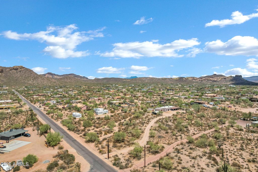 Photo of 0 N Winchester Road #-, Apache Junction, AZ 85119 (MLS # 6896953)