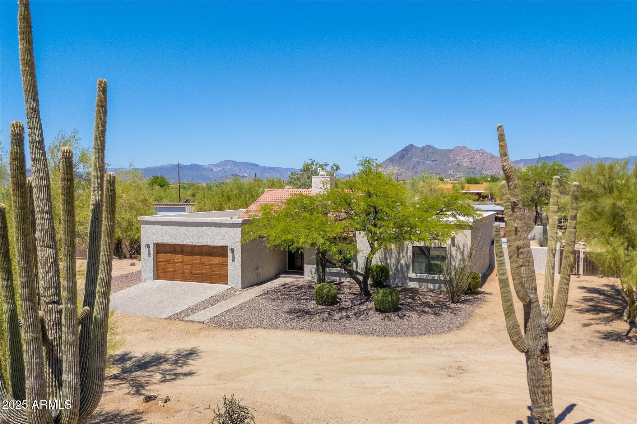 6006 E WILDCAT Drive