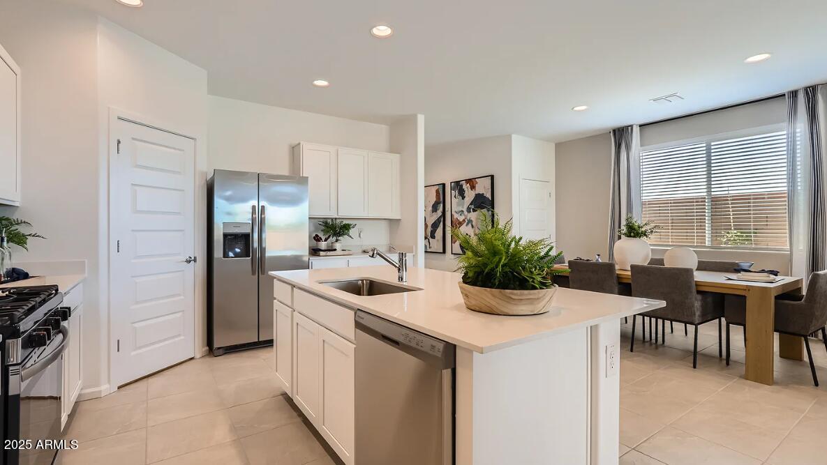 23217 W PARKWAY Drive