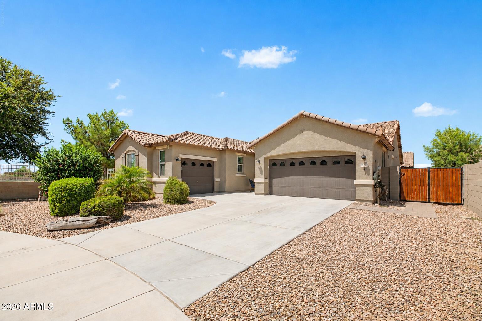 22220 E DESERT HILLS Court