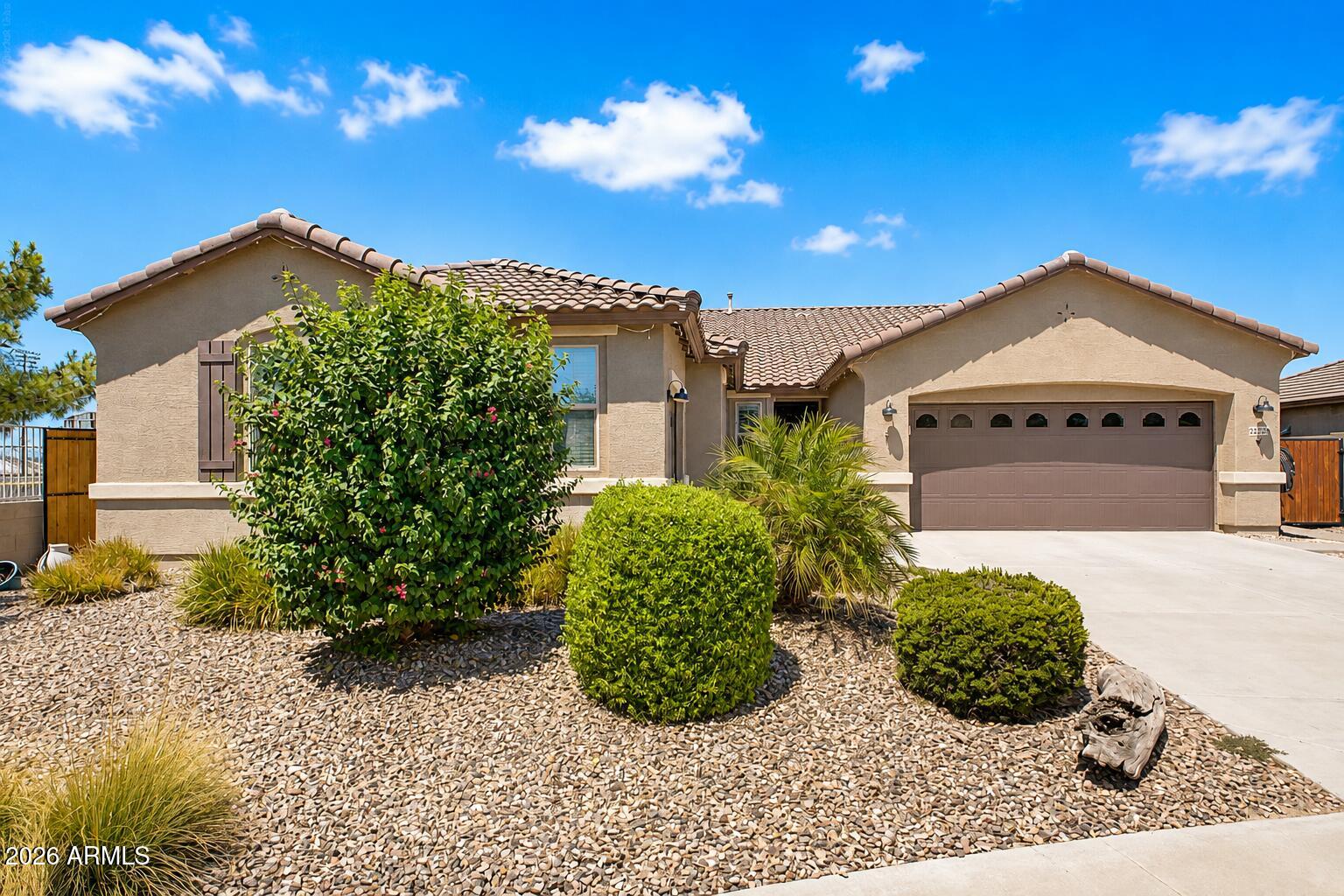 22220 E DESERT HILLS Court