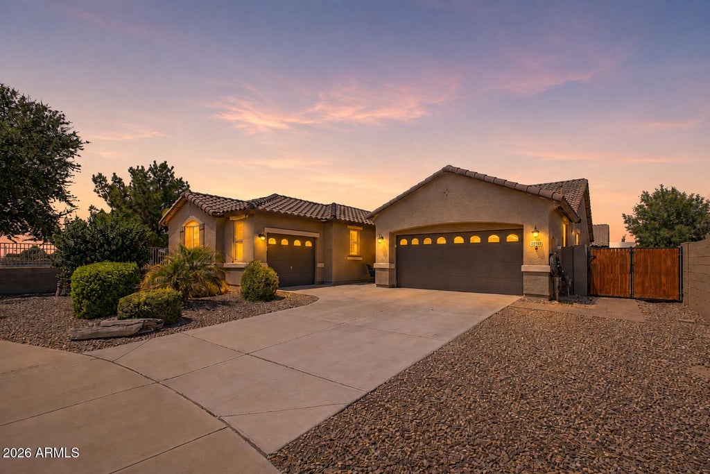 Photo of 22220 E Desert Hills Court, Queen Creek, AZ 85142 (MLS # 7067368)