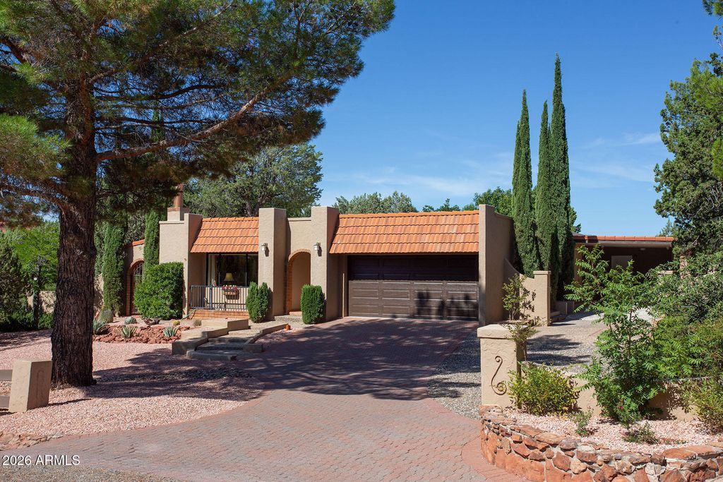 Photo of 228 Caballo Drive, Sedona, AZ 86336 (MLS # 7004750)