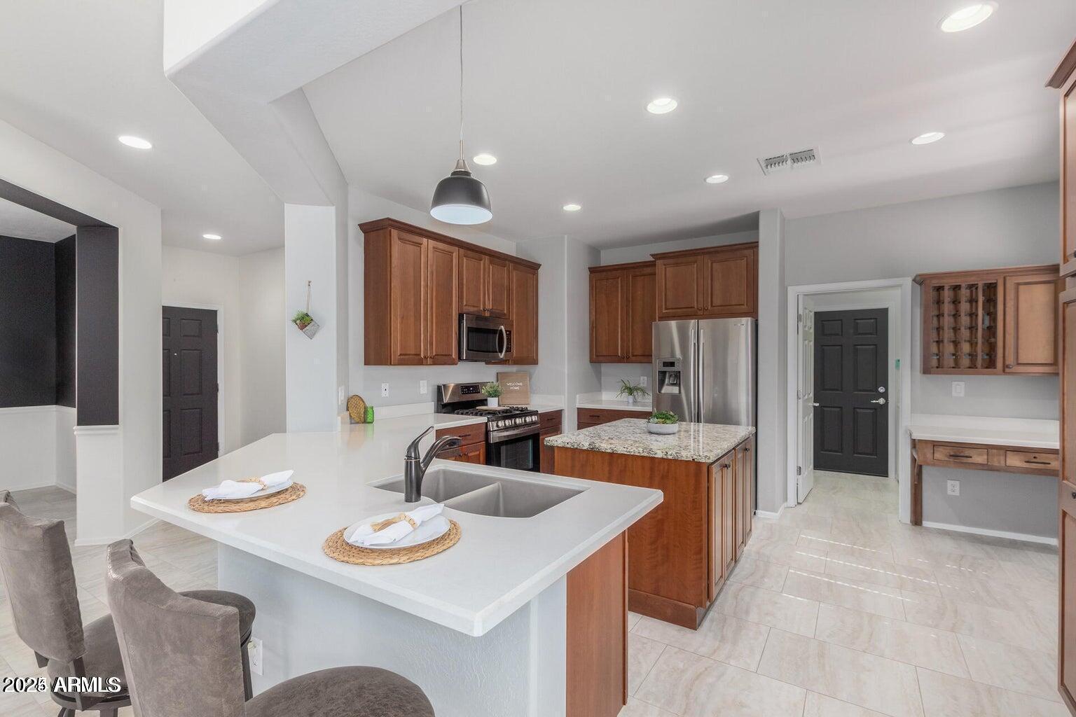 26180 W WAHALLA Lane