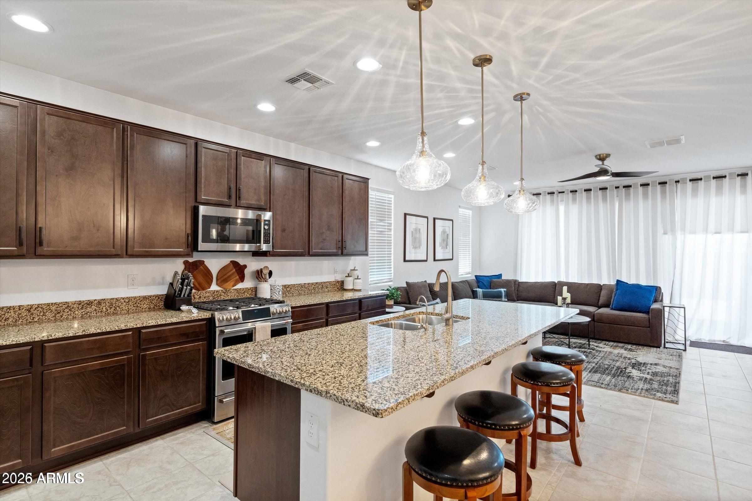 18068 W AMBER RIDGE Way