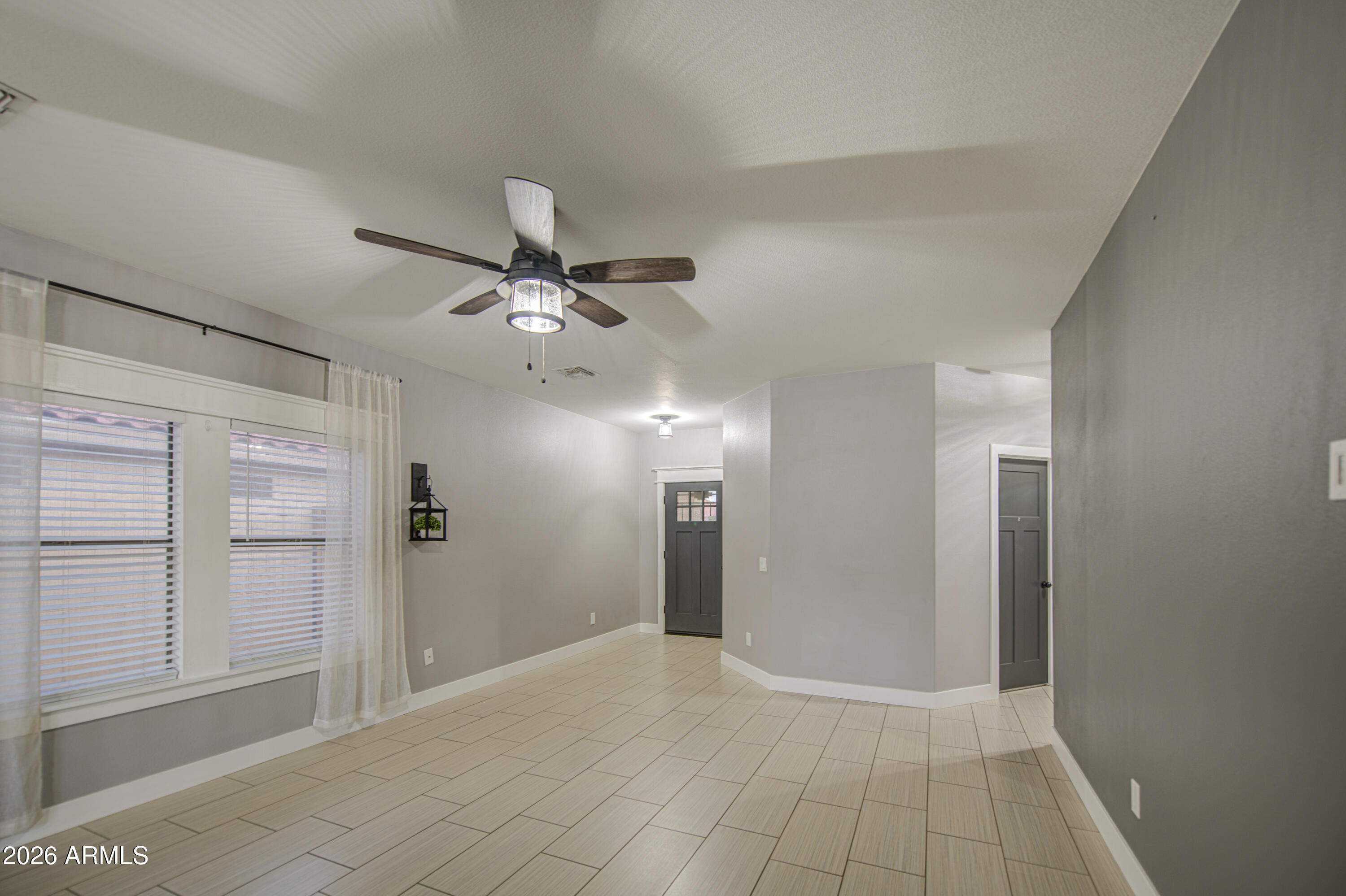 5634 E FLORIAN Avenue